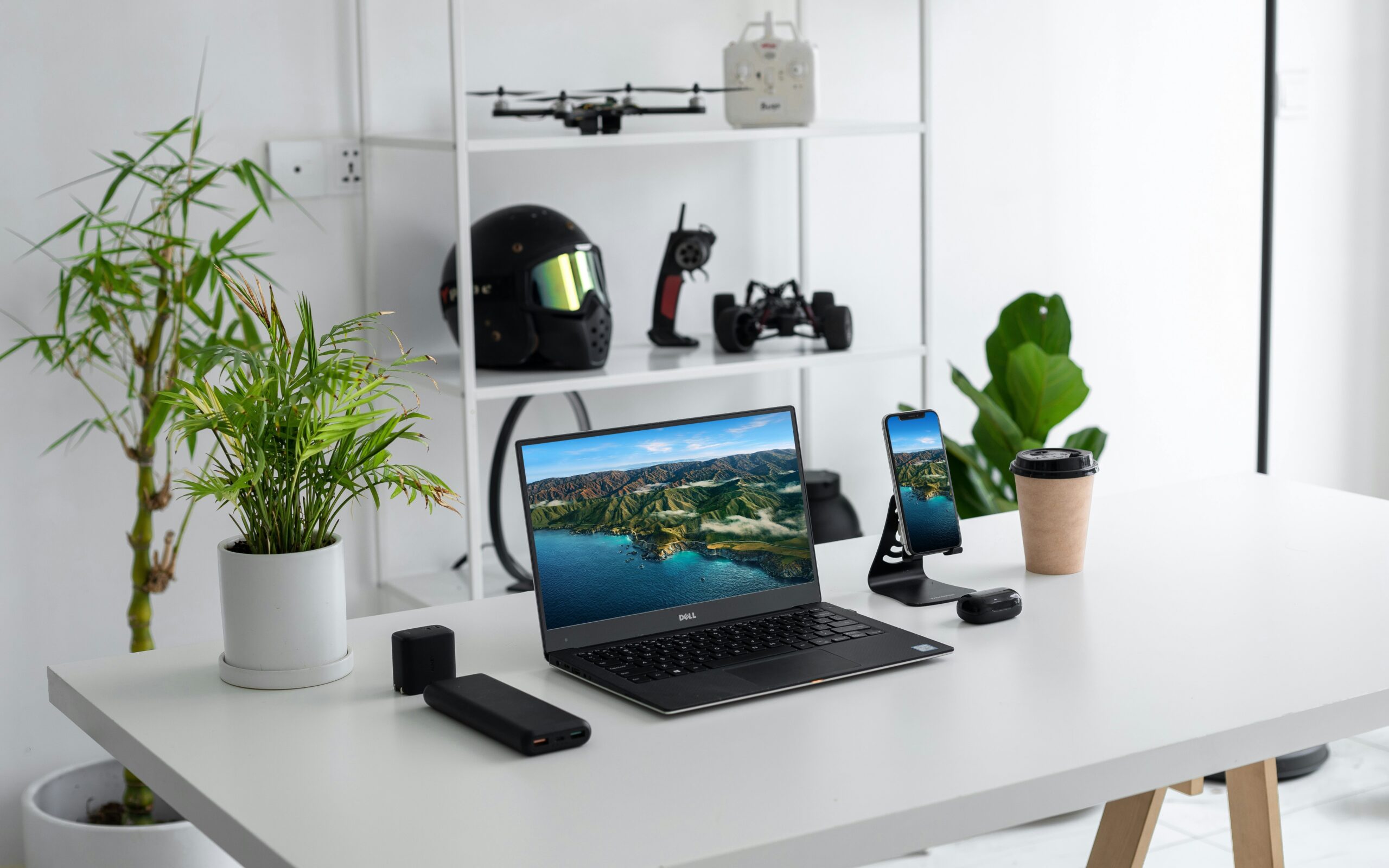 Hello World Featured Image